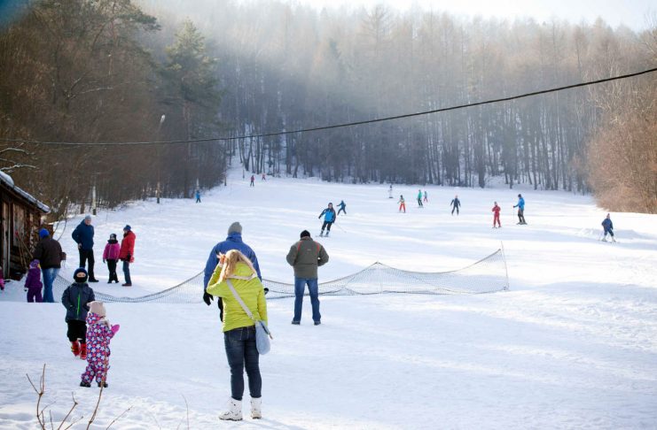 Narty w Bieszczadach to nie tylko duże stacje narciarskie