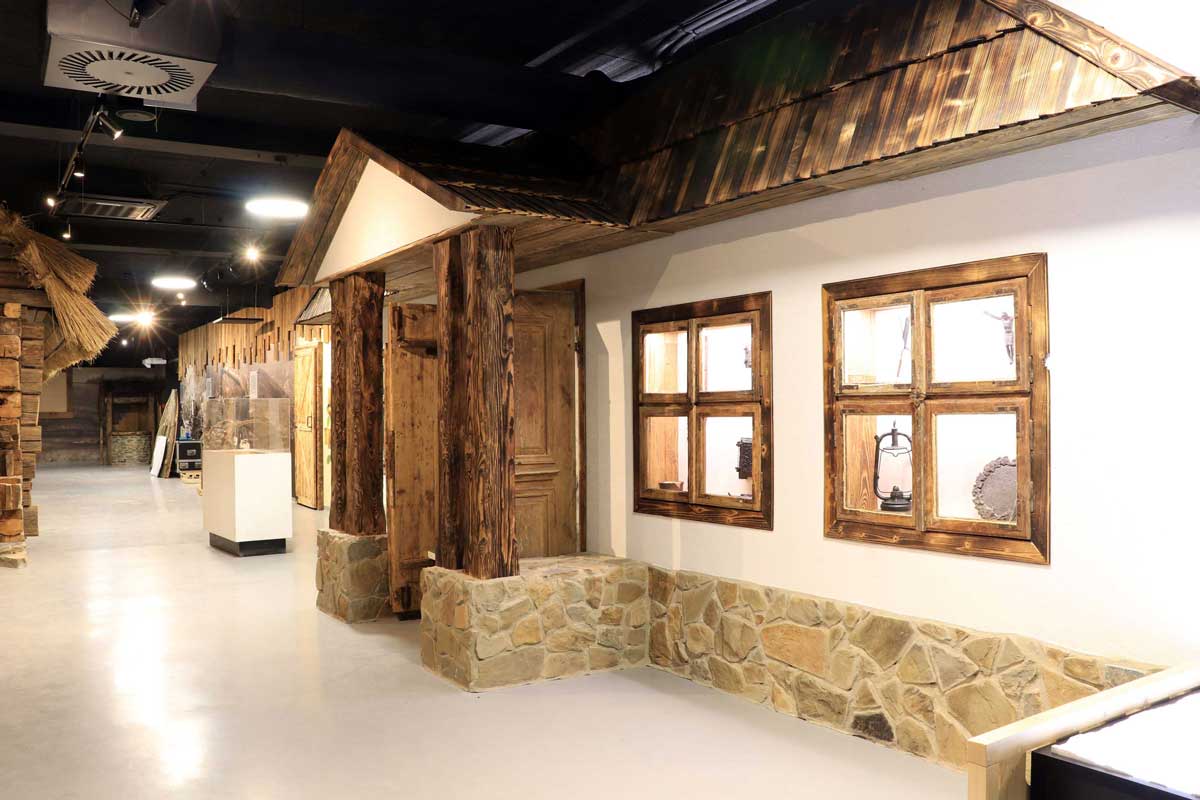 Otwarcie Muzeum Przyrodniczego BdPN w Ustrzykach Dolnych